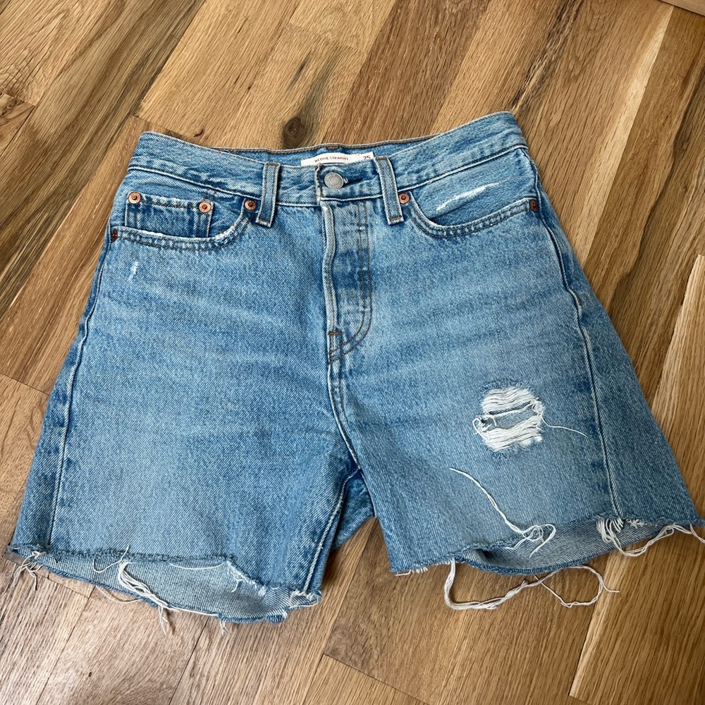 Levis wedgie straight cut off jean shorts